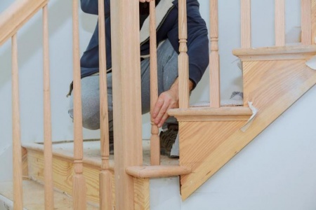 Fabrication d'un escalier en bois sur mesure, les &eacute;tapes cl&eacute;s &agrave; Tinqueux